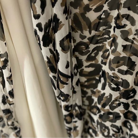 Talbots Woman Petites Animal Print Midi Skirt | size 22W - Picture 5 of 6